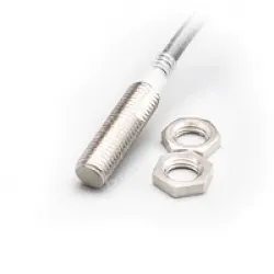 M8 Shield Inductive proximity switch E2E-X1R5E1-Z 2M