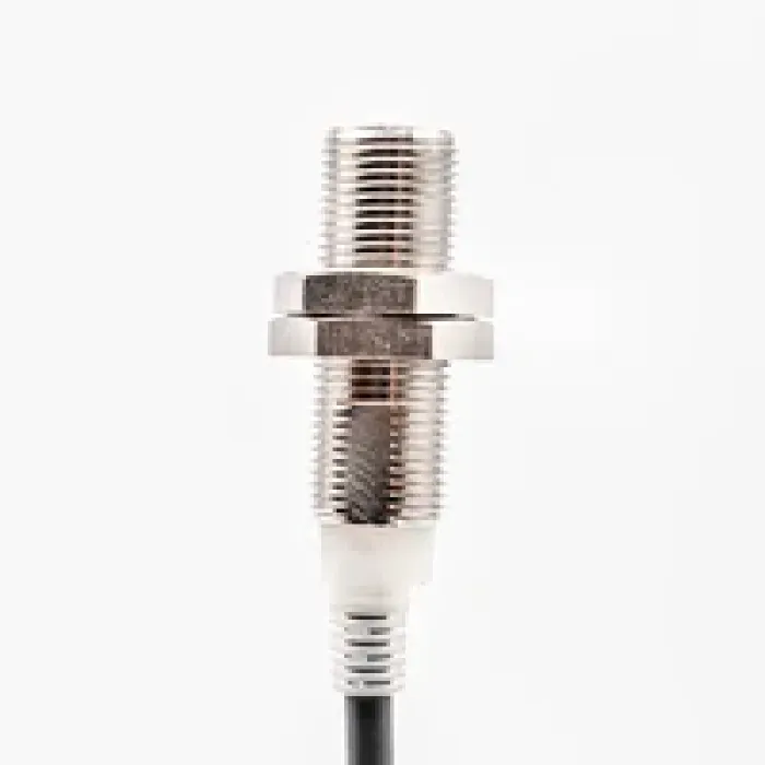 M12 Shield Inductive proximity switch E2E-X3D2-N-Z 2M